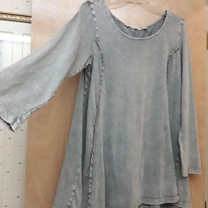 Soft Surroundings Grey button back embroidered tunic top L